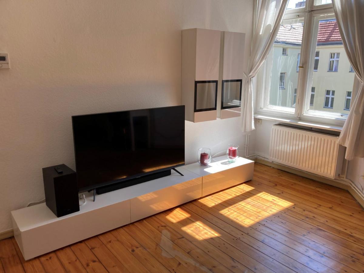 Ferienwohnung Am Schlosspark Charlottenburg Берлин Екстериор снимка