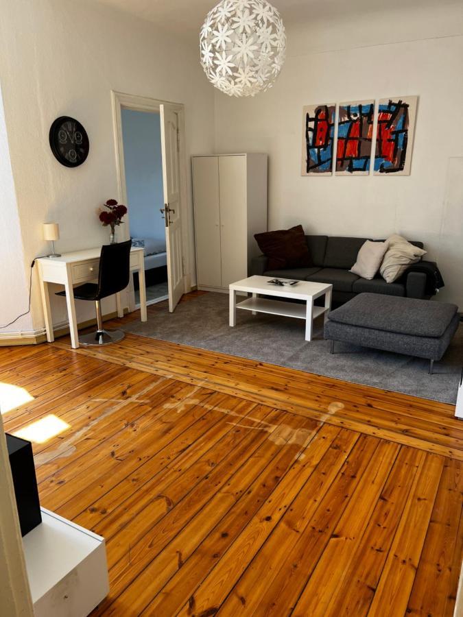 Ferienwohnung Am Schlosspark Charlottenburg Берлин Екстериор снимка